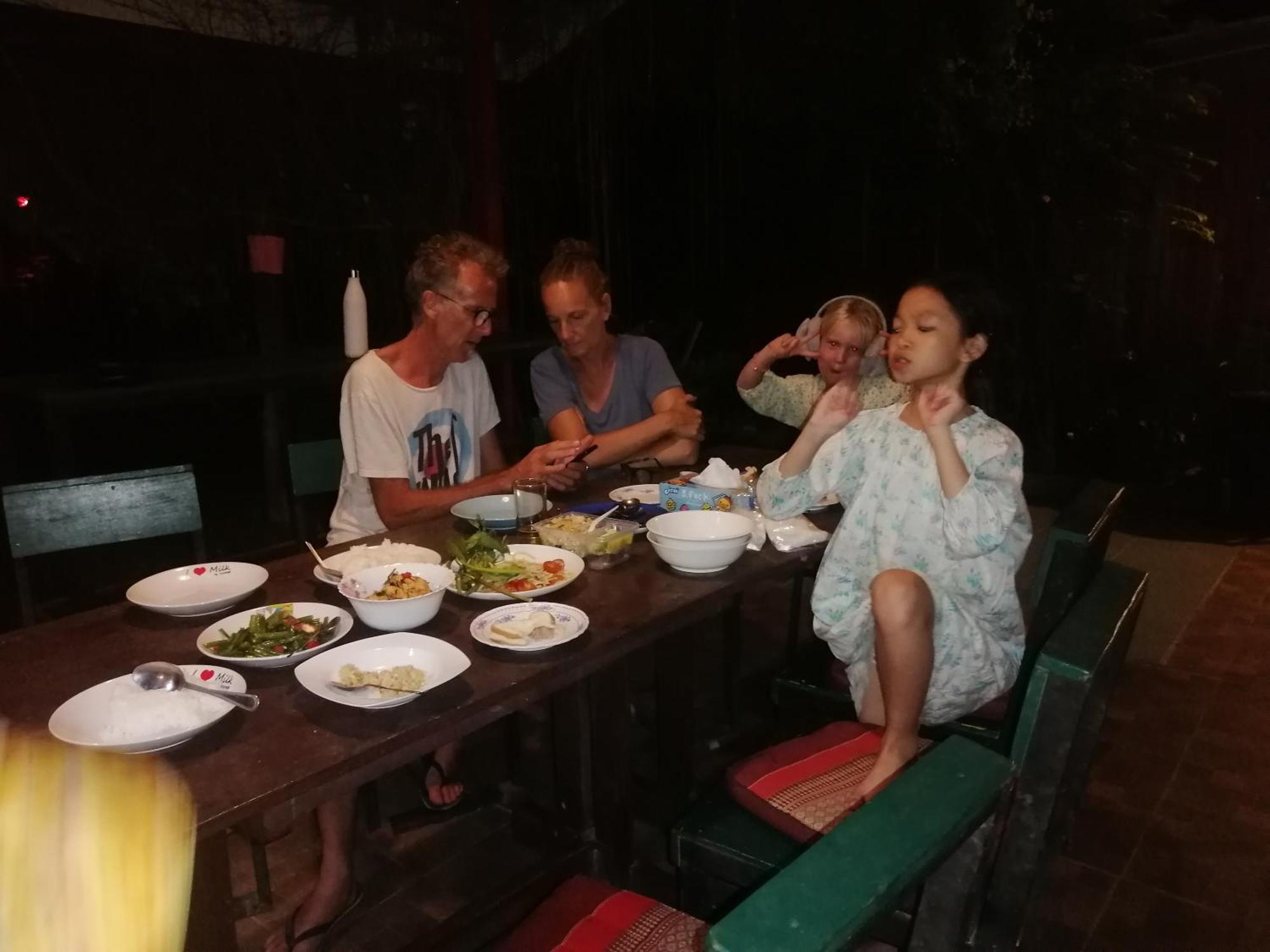 Milin Guesthouse Chiang Rai Bagian luar foto