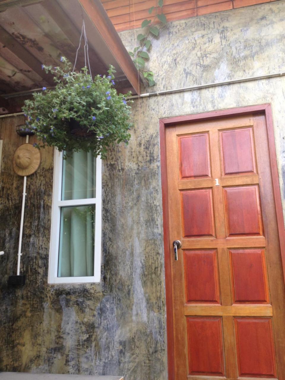 Milin Guesthouse Chiang Rai Bagian luar foto